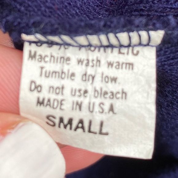 Like New Energizer Bunny Blue V-Neck Sweater S L - Picture 6 of 7